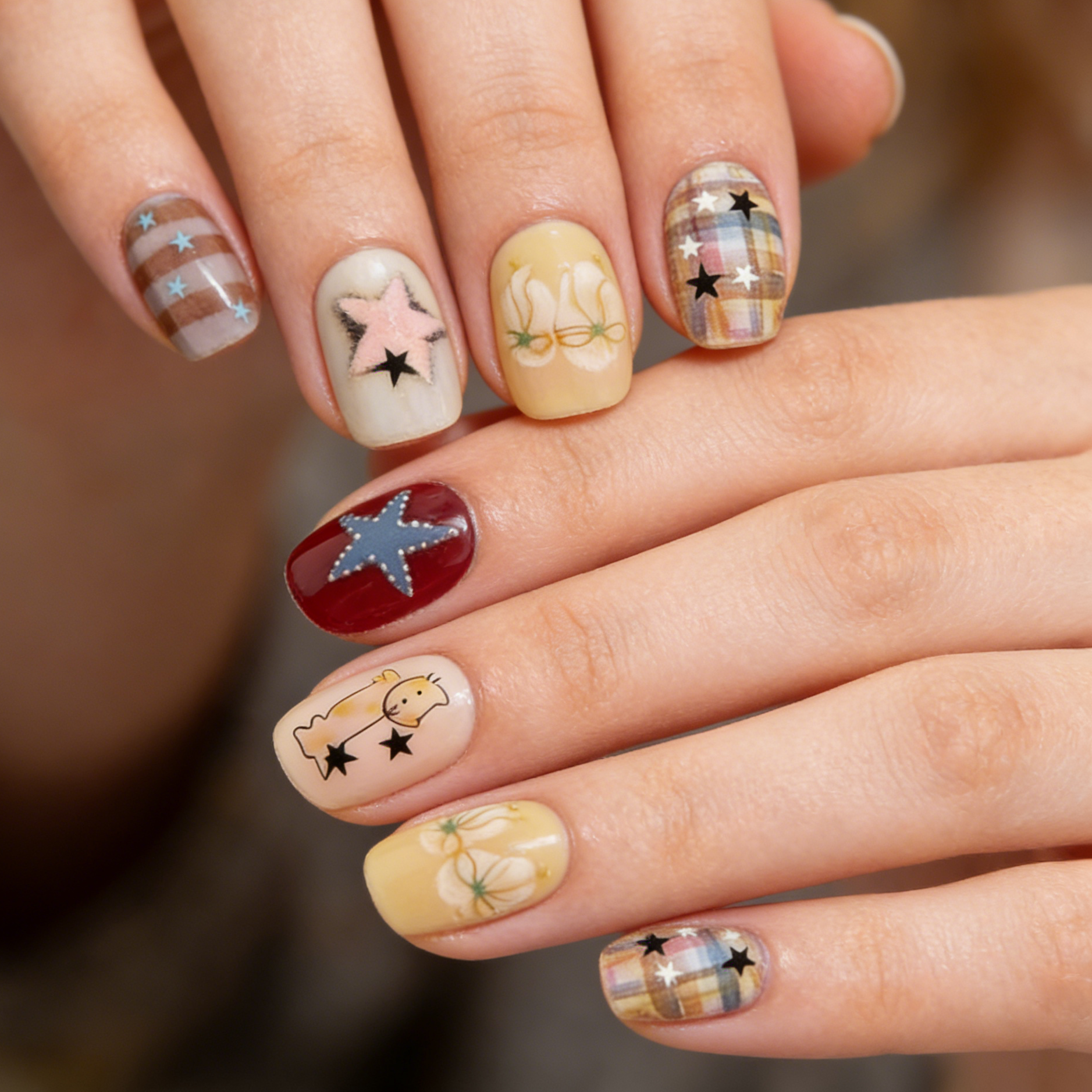 Star & Floral Pattern Press-On Nails